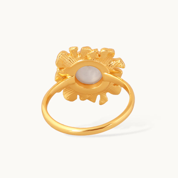 Dråbelys – ring med ferskvandsperle