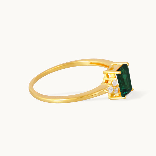 Skovkrans – ring med smaragd og zirkonia