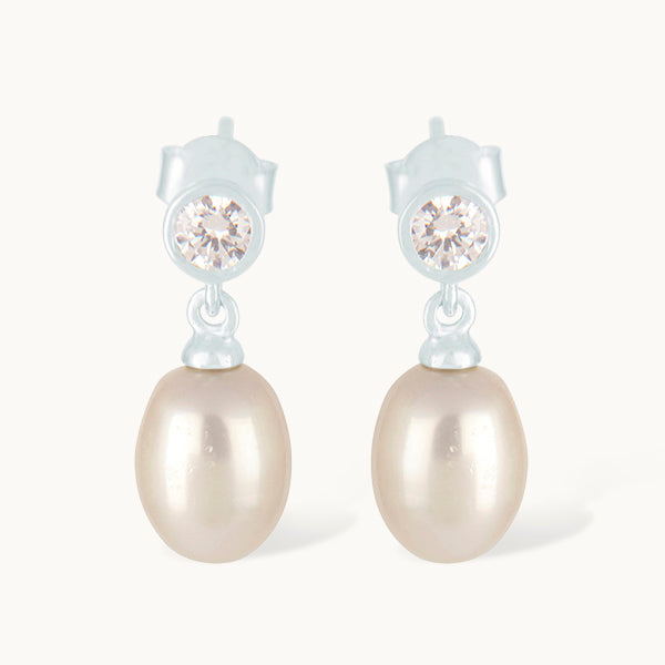 Sølvdråbe – tåreformede perleøreringe