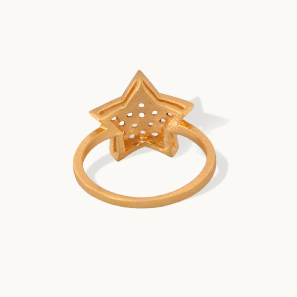 Isblomst – ring med hvid topas