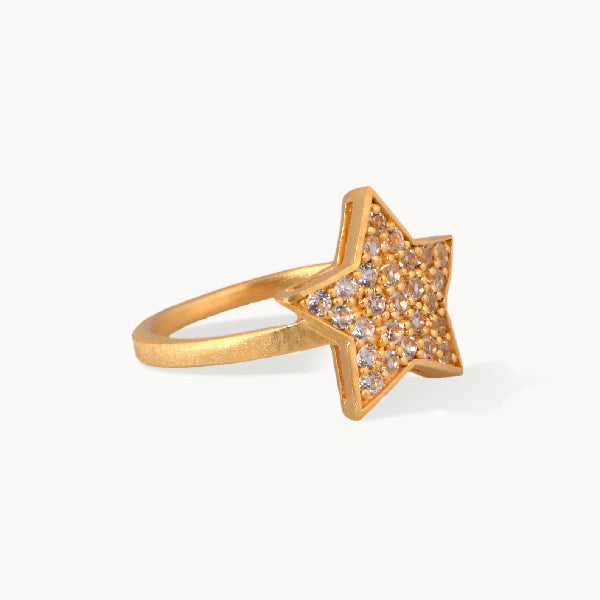 Isblomst – ring med hvid topas