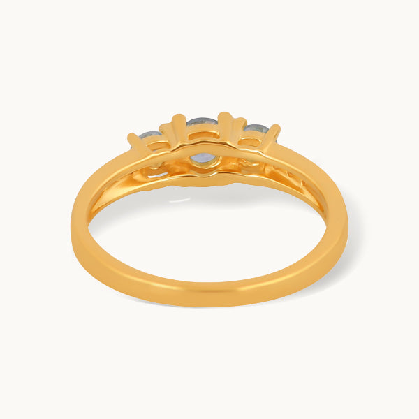 Skyblink – ring med blå topas og zirkonia